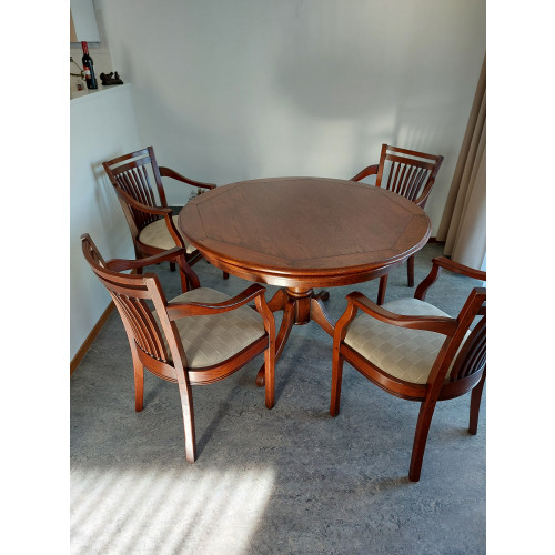 tweedehands eettafel met stoelen