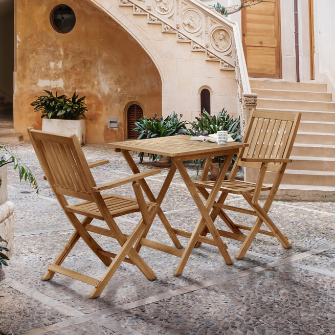 tafel stoelen buiten