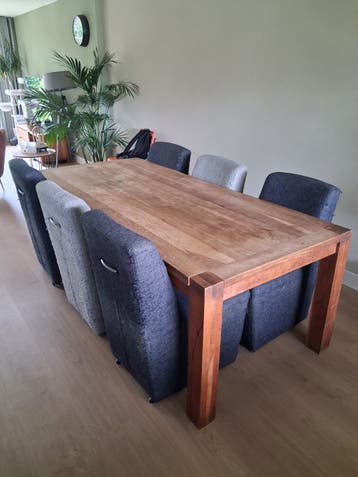 marktplaats gratis tafel en stoelen
