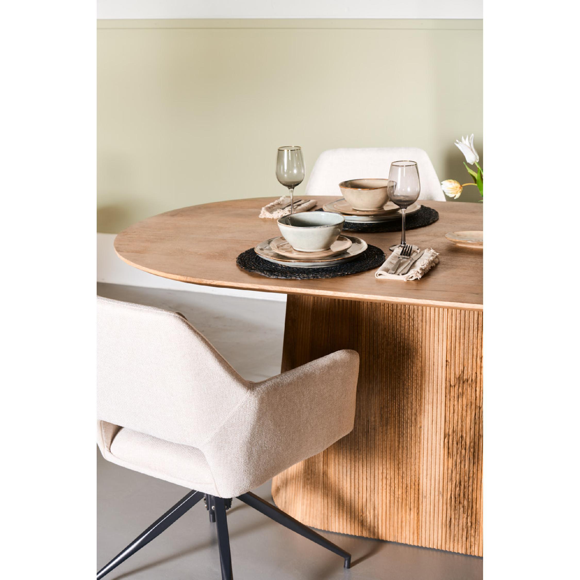 tafel 180 hoeveel stoelen